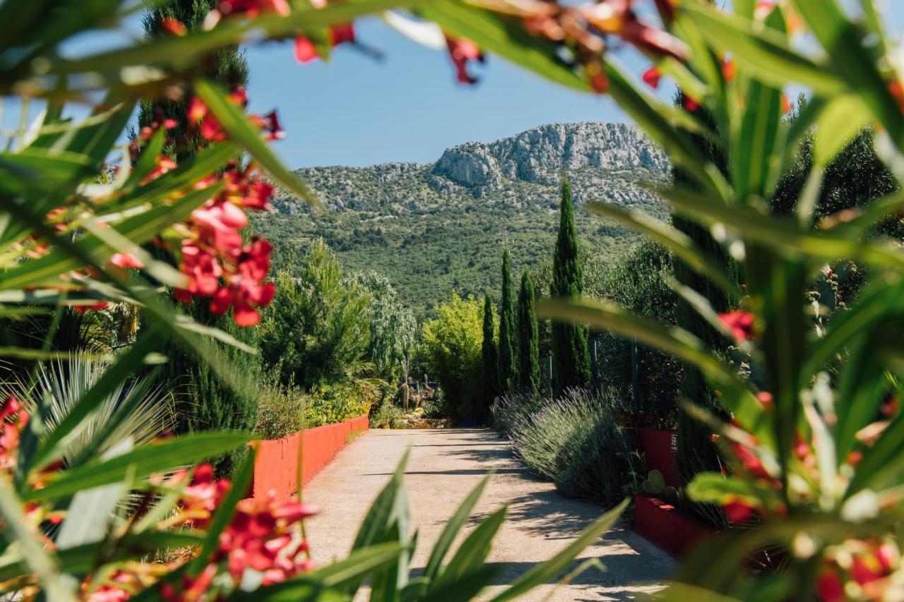 Villa Tropica, Total Privacy, Tropical Garden And Private Pool Kastela Exterior photo