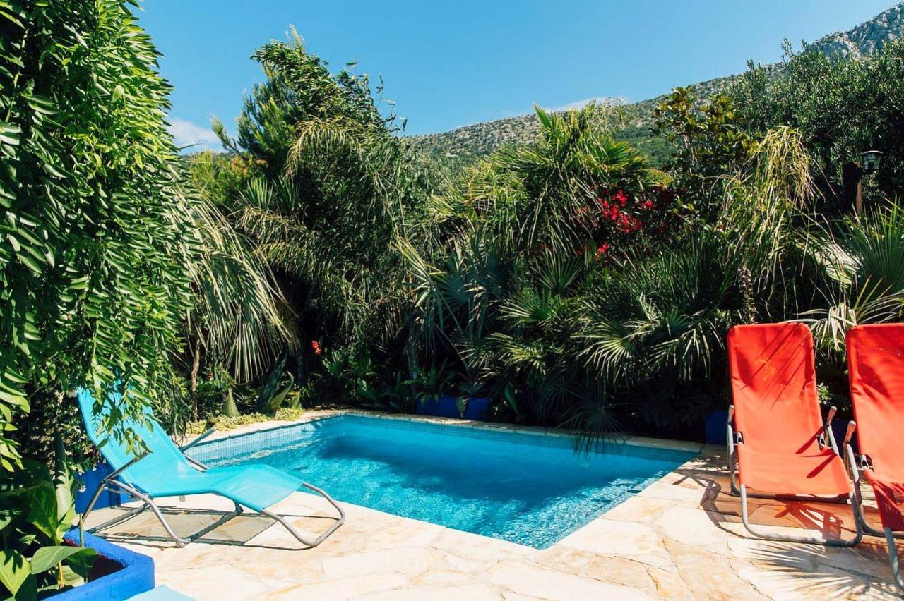 Villa Tropica, Total Privacy, Tropical Garden And Private Pool Kastela Exterior photo