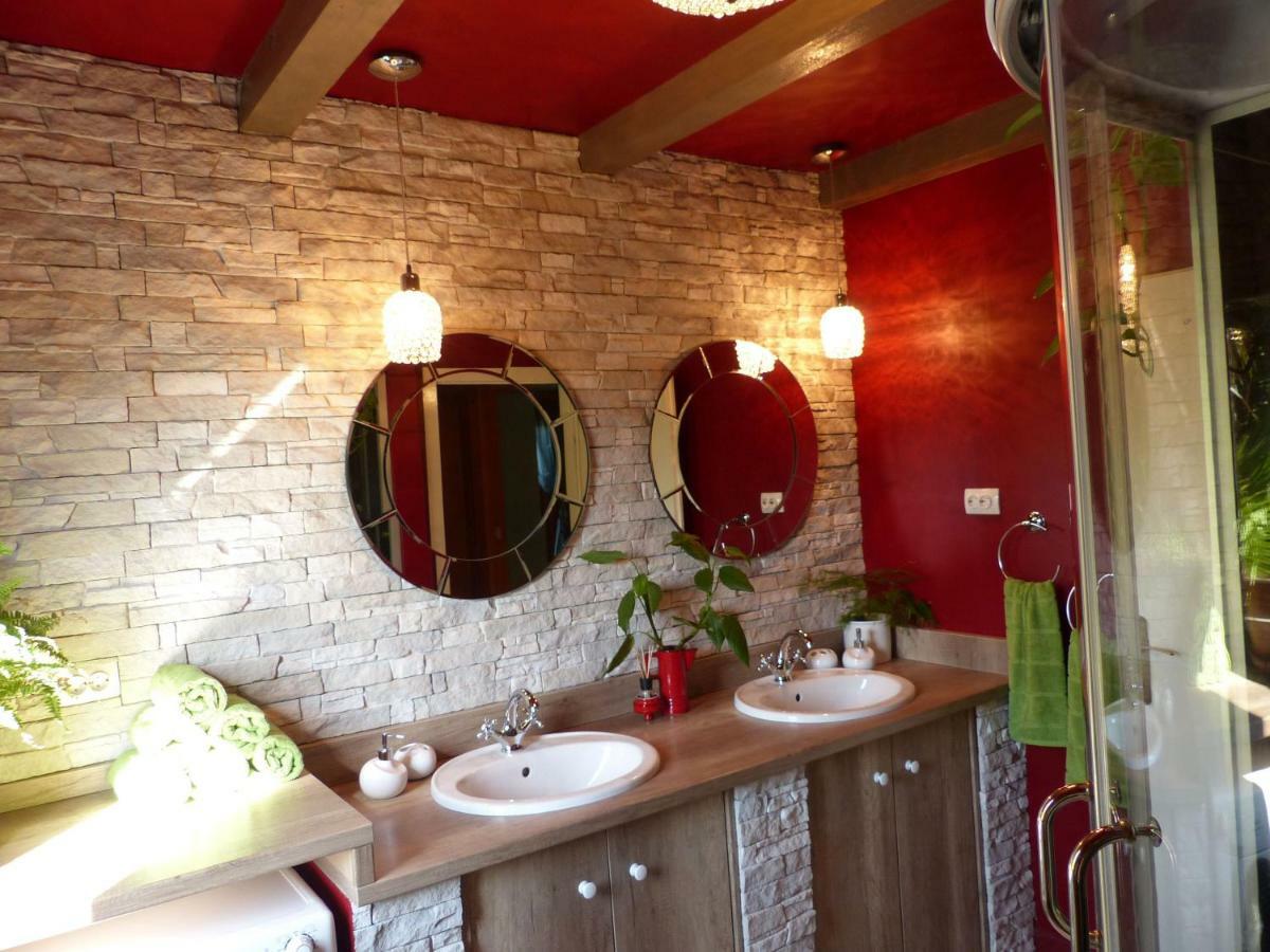 Villa Tropica, Total Privacy, Tropical Garden And Private Pool Kastela Exterior photo