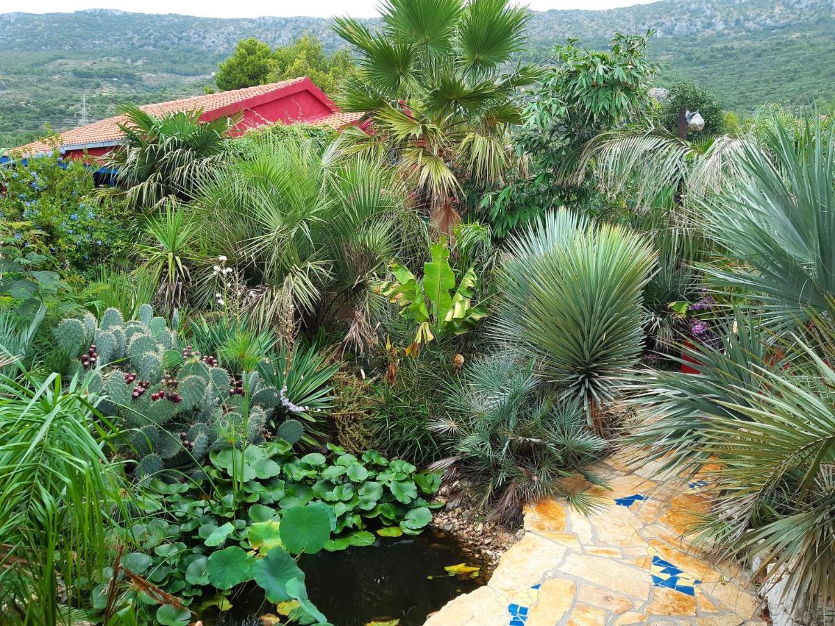 Villa Tropica, Total Privacy, Tropical Garden And Private Pool Kastela Exterior photo